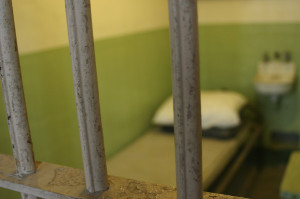 prison_cell_bars-300x199_0.jpg